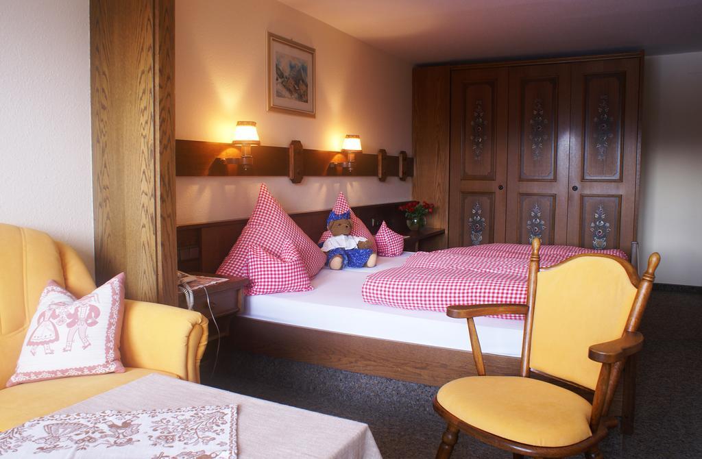 Berghotel Maderhalm Garni Oberstdorf Pokoj fotografie