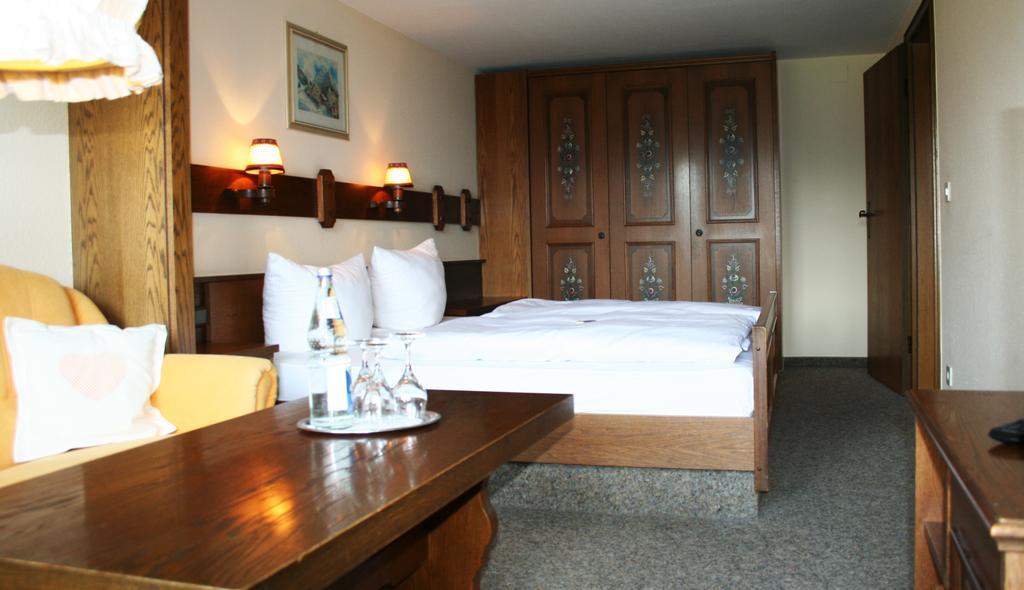 Berghotel Maderhalm Garni Oberstdorf Pokoj fotografie